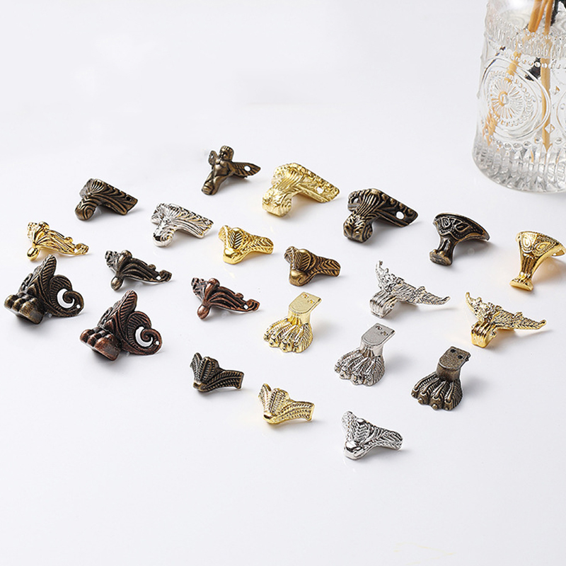 Body Jewelry Display Case - Pieds de boîte anciens, caisse en
