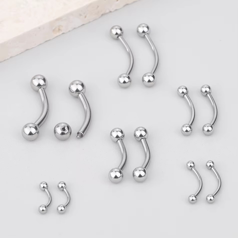 Piercing en titane incurvé, an - Eyebrow Curved Barbell avis et prix